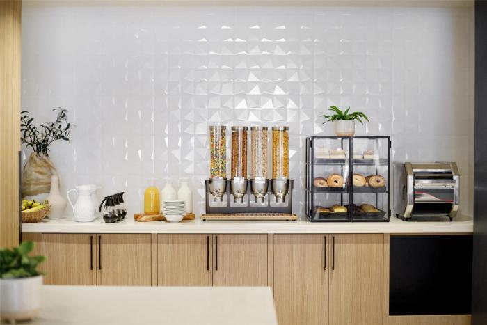 la quinta inn and suites by wyndham lax