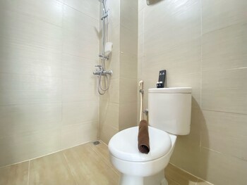 comfy 2br apartment at gateway pasteur near pasteur exit toll