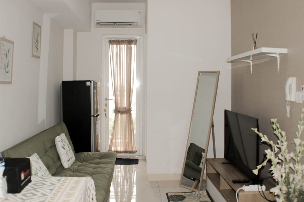 minimalist and comfort 2br at springlake summarecon bekasi apartment