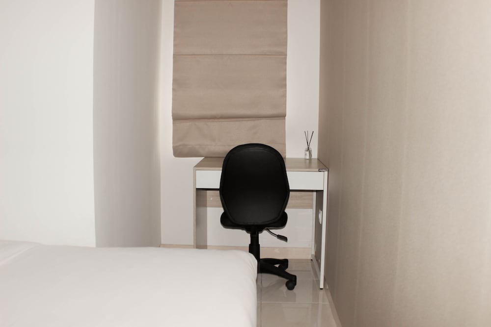 minimalist and comfort 2br at springlake summarecon bekasi apartment