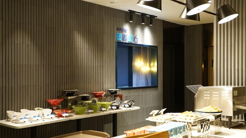 holiday inn express shenzhen dongmen by ihg