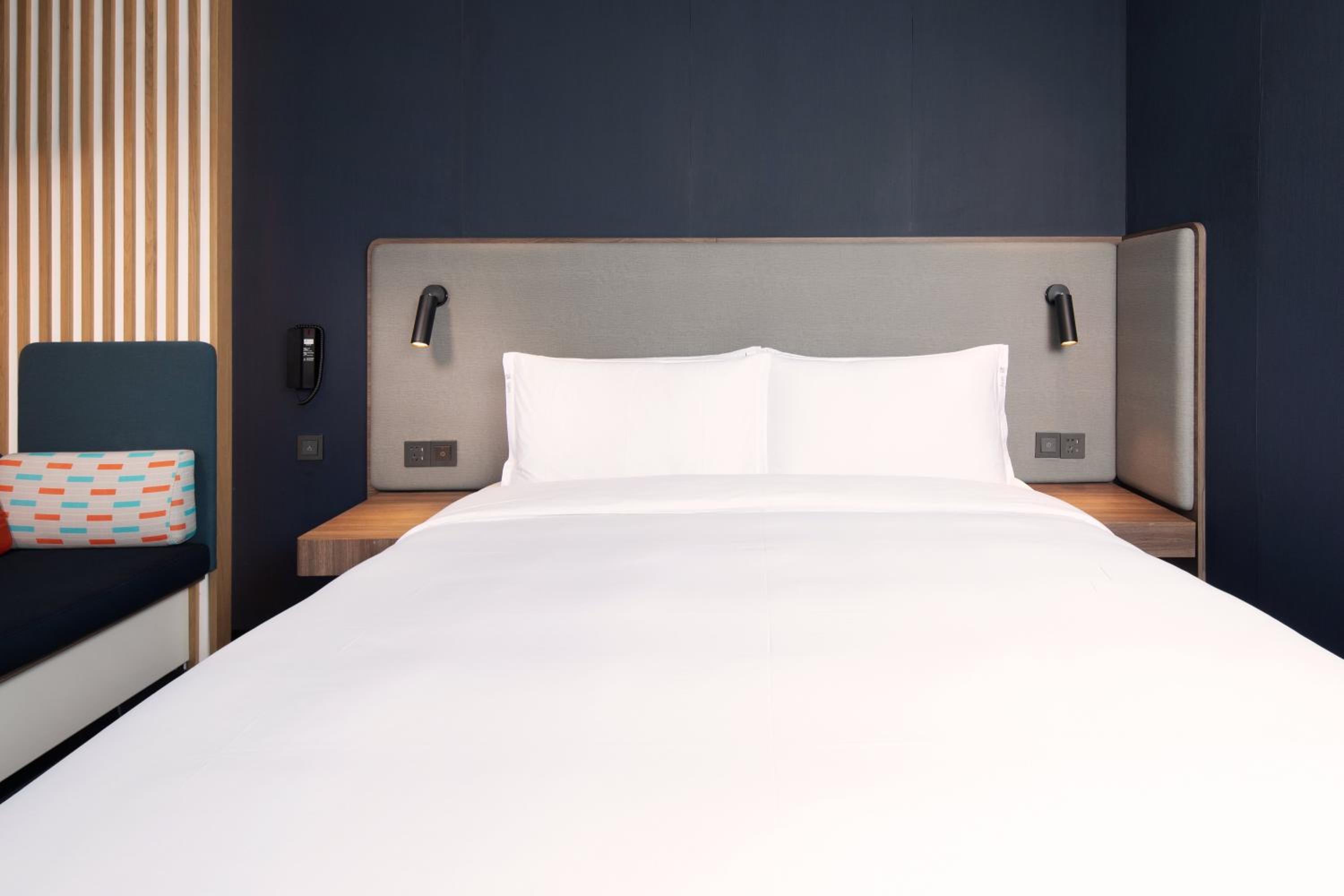 holiday inn express shenzhen dongmen by ihg