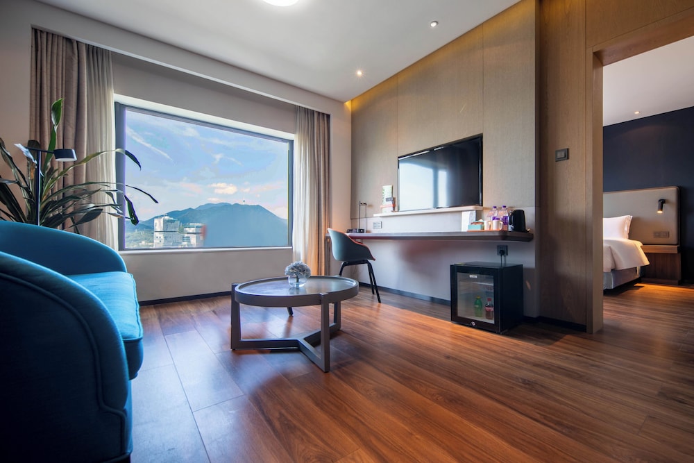 holiday inn express shenzhen dongmen by ihg