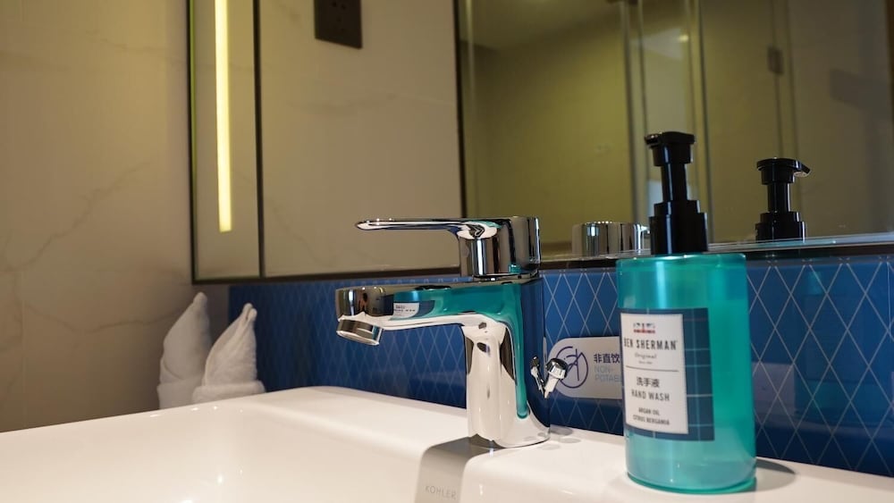 holiday inn express shenzhen dongmen by ihg