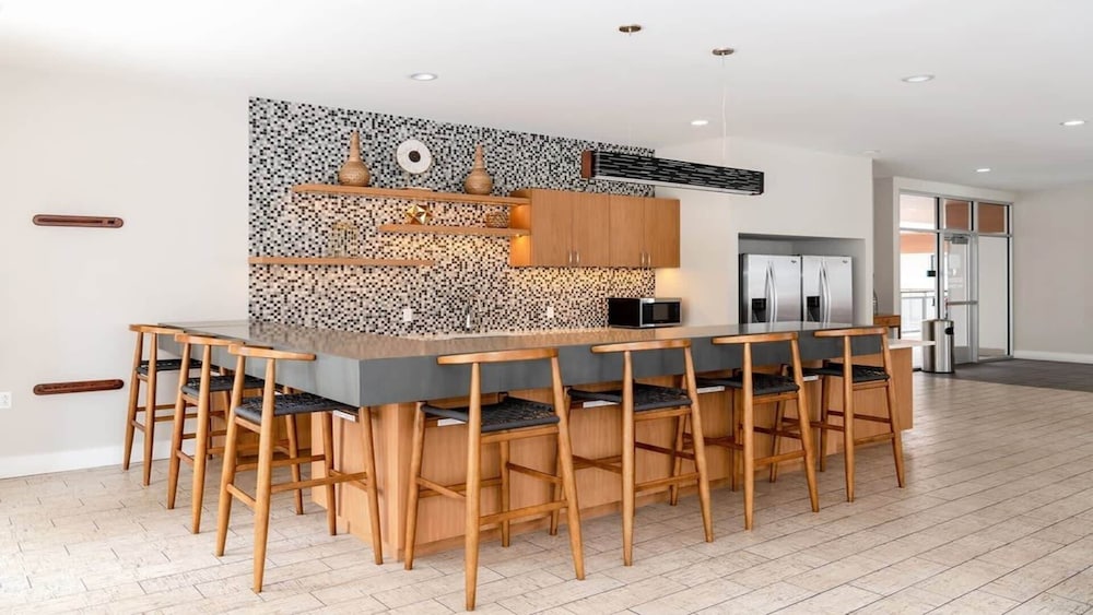cozysuites gorgeous 1br 1ba apartment downtown