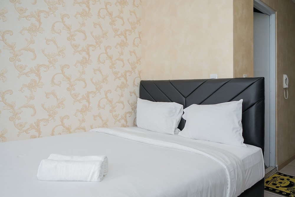 fancy and comfy studio apartment at m town residence