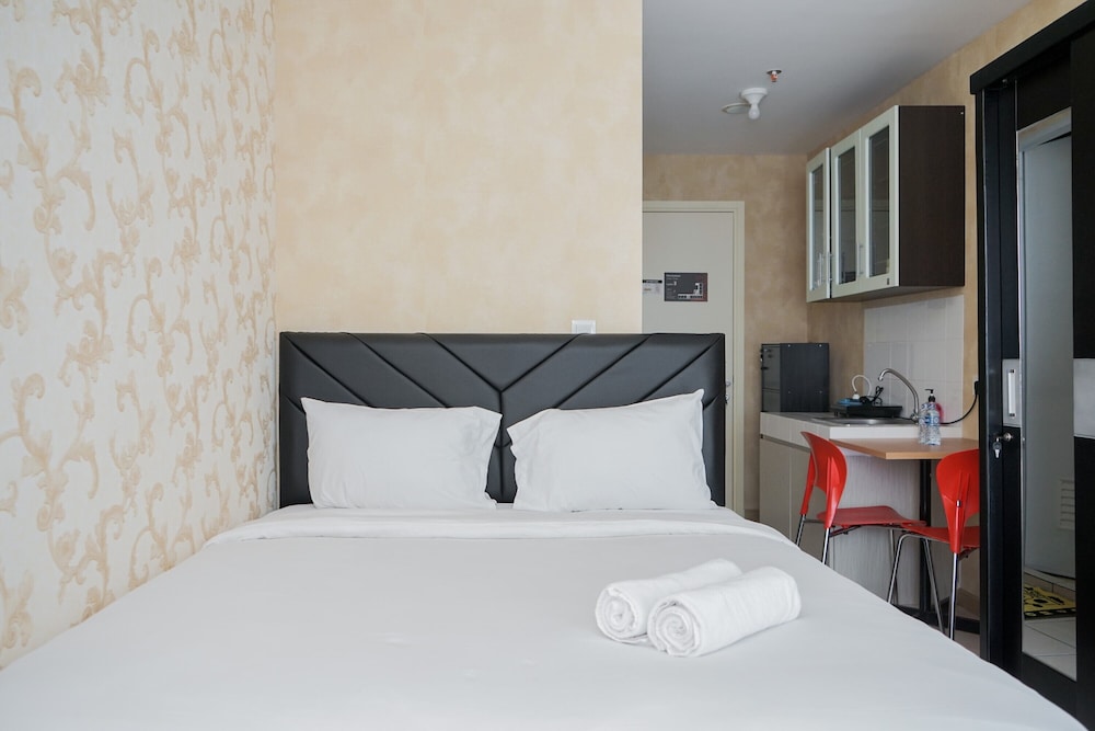 fancy and comfy studio apartment at m town residence