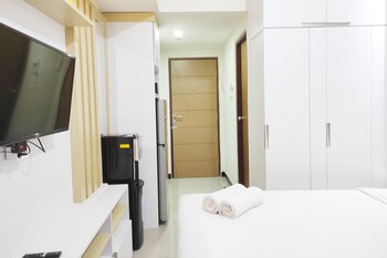 tranquil studio apartment at vida view makassar