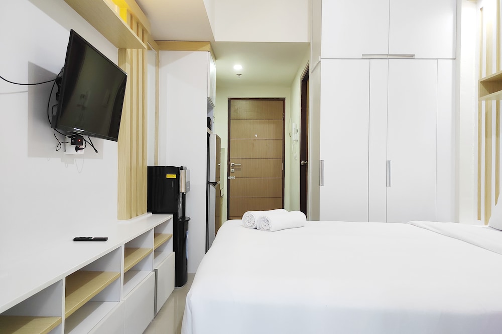 tranquil studio apartment at vida view makassar