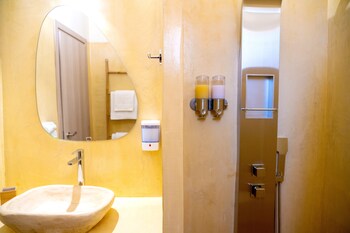 dipolis apartments