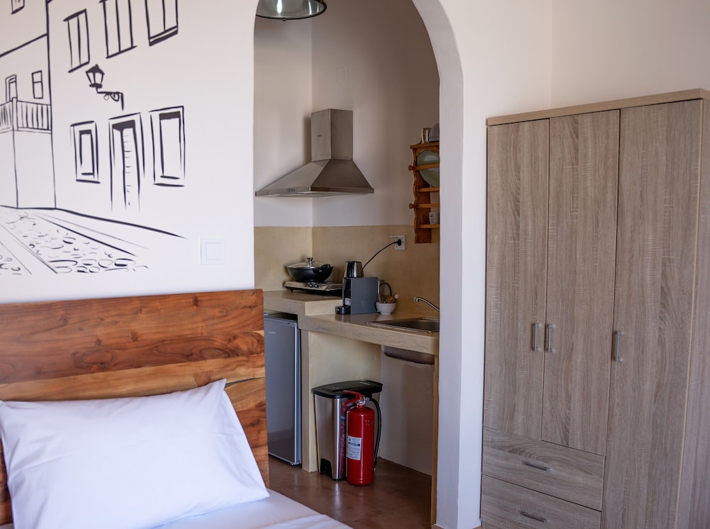 dipolis apartments