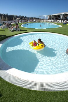 Servatur Altamadores,Near Amadores Beach,4 star