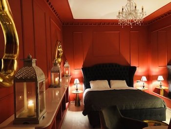 residenze romano and spa hotel diff red
