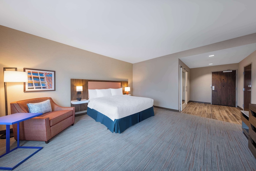 hampton inn kansas city southeast mo