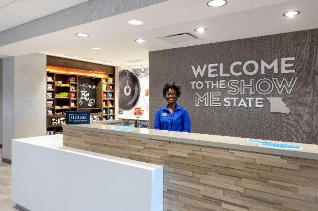 hampton inn kansas city southeast mo