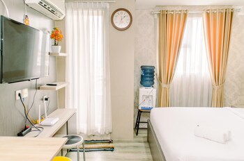 minimalist and comfy studio at bintaro icon apartment