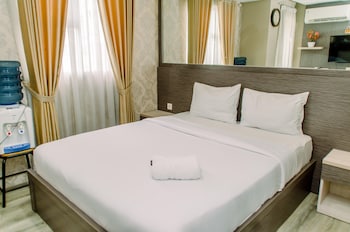 minimalist and comfy studio at bintaro icon apartment