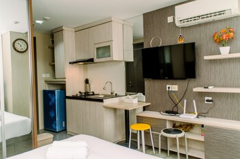 minimalist and comfy studio at bintaro icon apartment