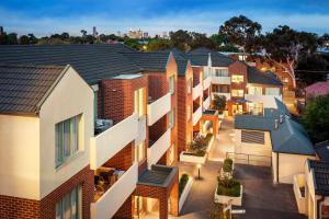 aligned corporate residences kew