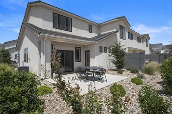 happy hawaiian by freedom vacation rentals