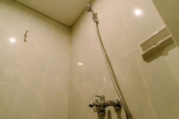 homey and cozy stay studio room at serpong garden apartmen