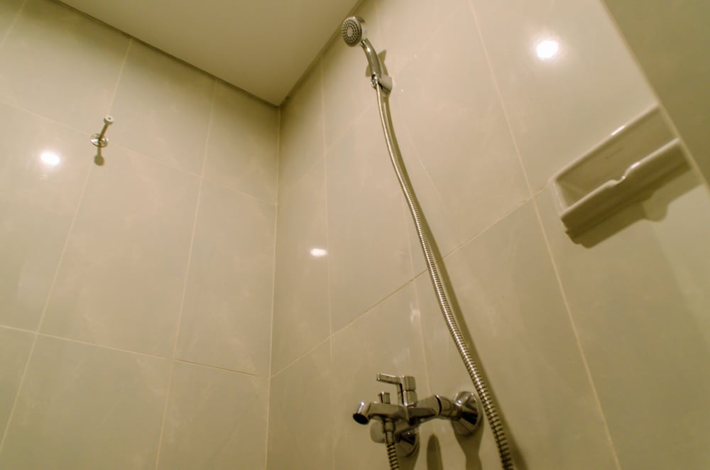 homey and cozy stay studio room at serpong garden apartmen