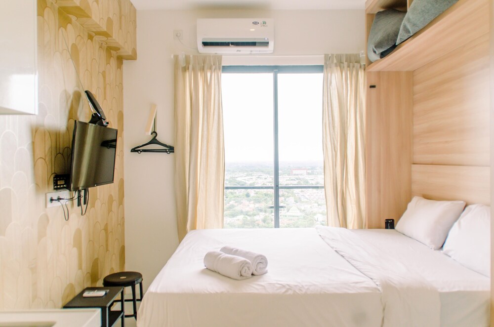 cozy and minimalist studio at sky house bsd apartment