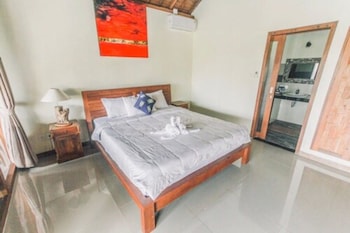 sari bamboo bungalows