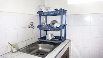 sari bamboo bungalows