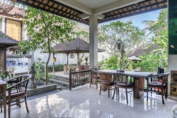 Sari Bamboo Bungalows,,3 star