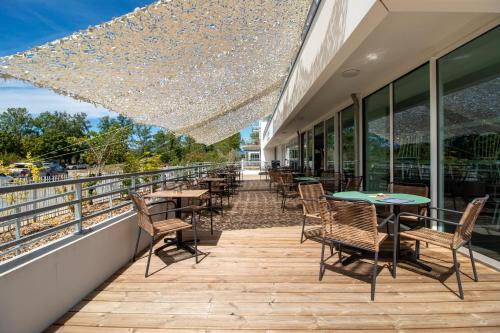 Shana Hotel & Residence,,0 star