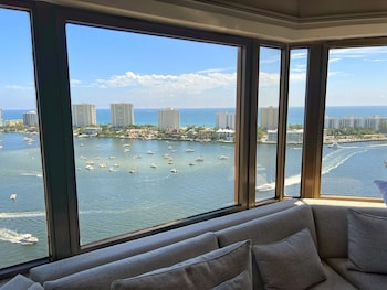 tower at the boca raton