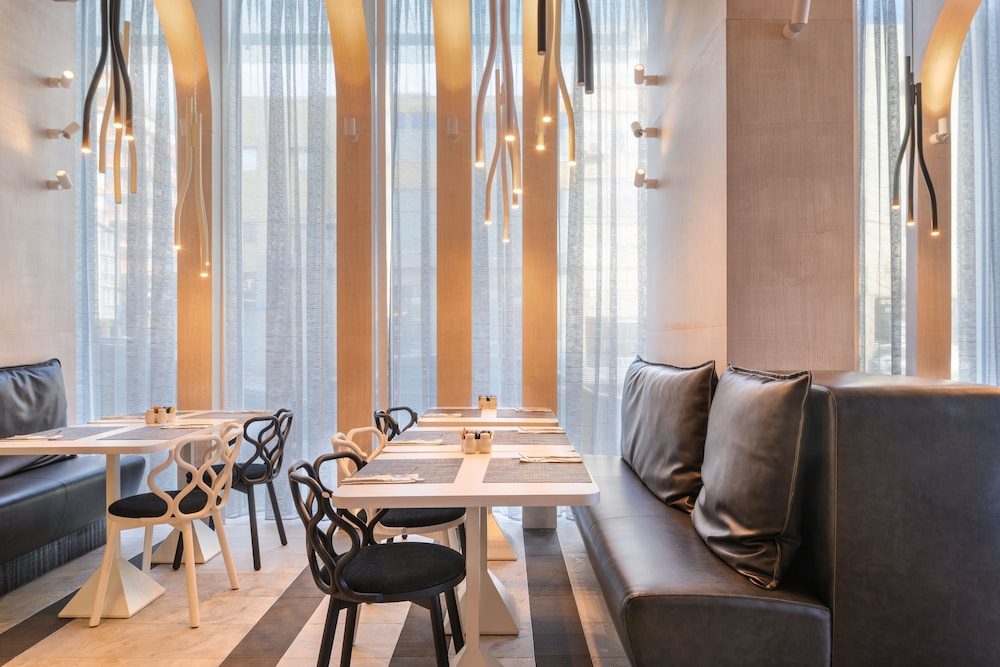 port tower by isrotel design