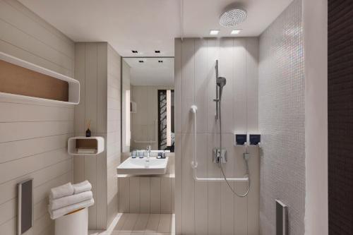 port tower by isrotel design