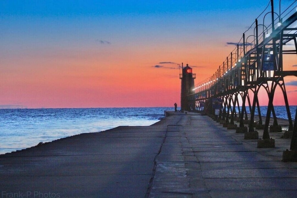 holiday inn express south haven an ihg hotel