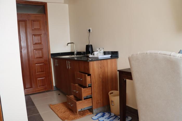 stay plus kingstone executive apartment