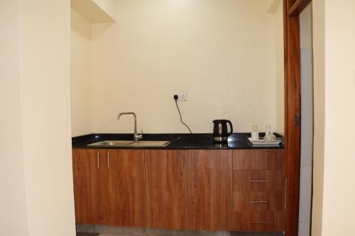 stay plus kingstone executive apartment