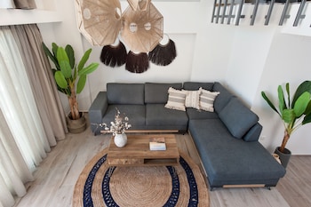 del mare suites