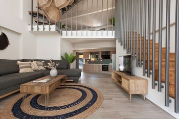 del mare suites
