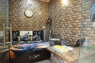 shri laddu gopal guest house