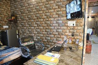 shri laddu gopal guest house