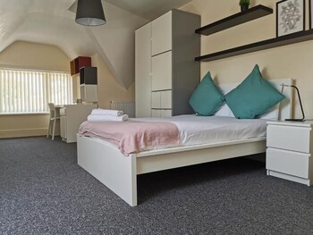 abbeyfield guesthouse