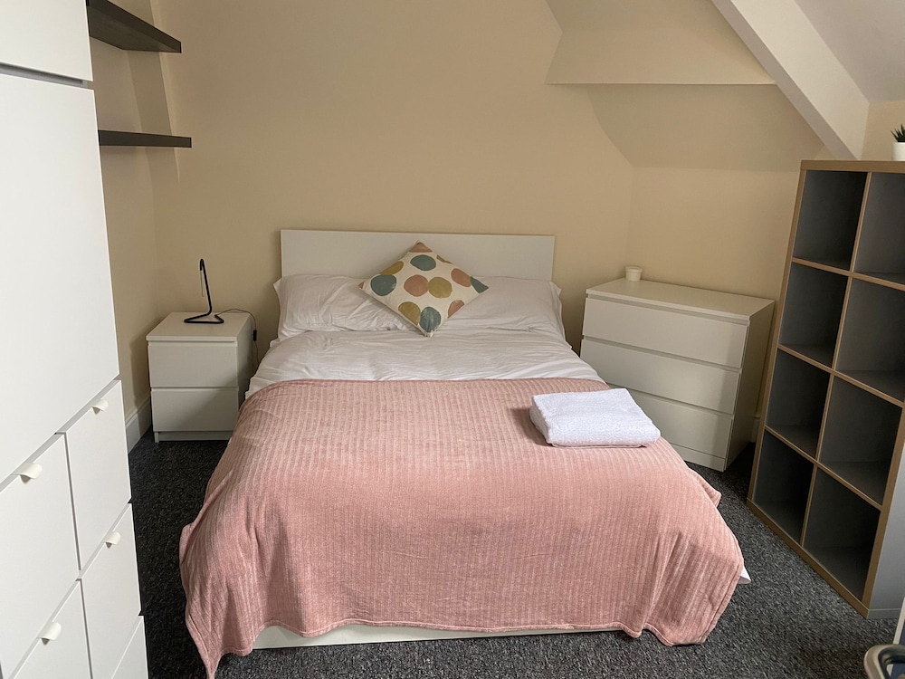 abbeyfield guesthouse