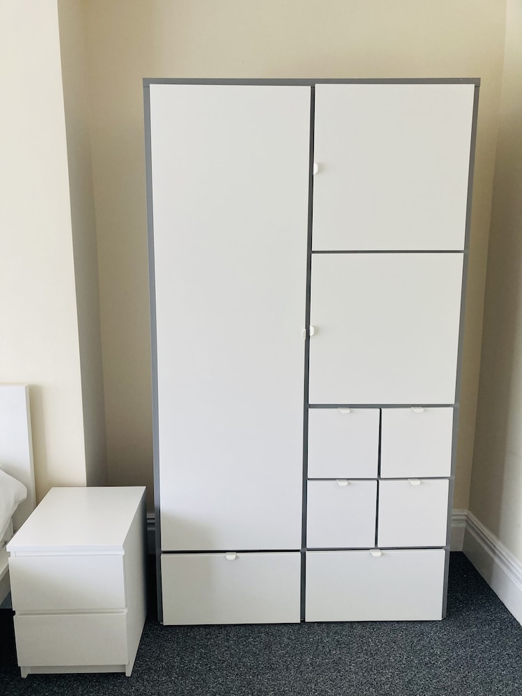 abbeyfield guesthouse