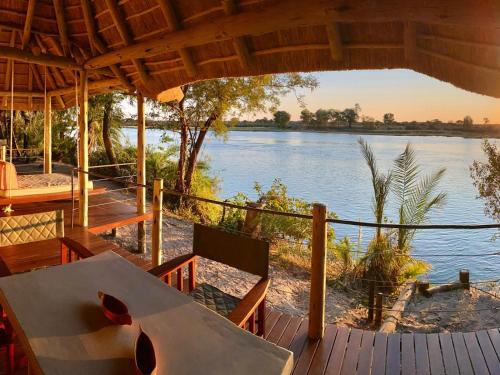 ndhovu safari lodge