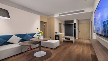 holiday inn express changsha university tech city an ihg hotel