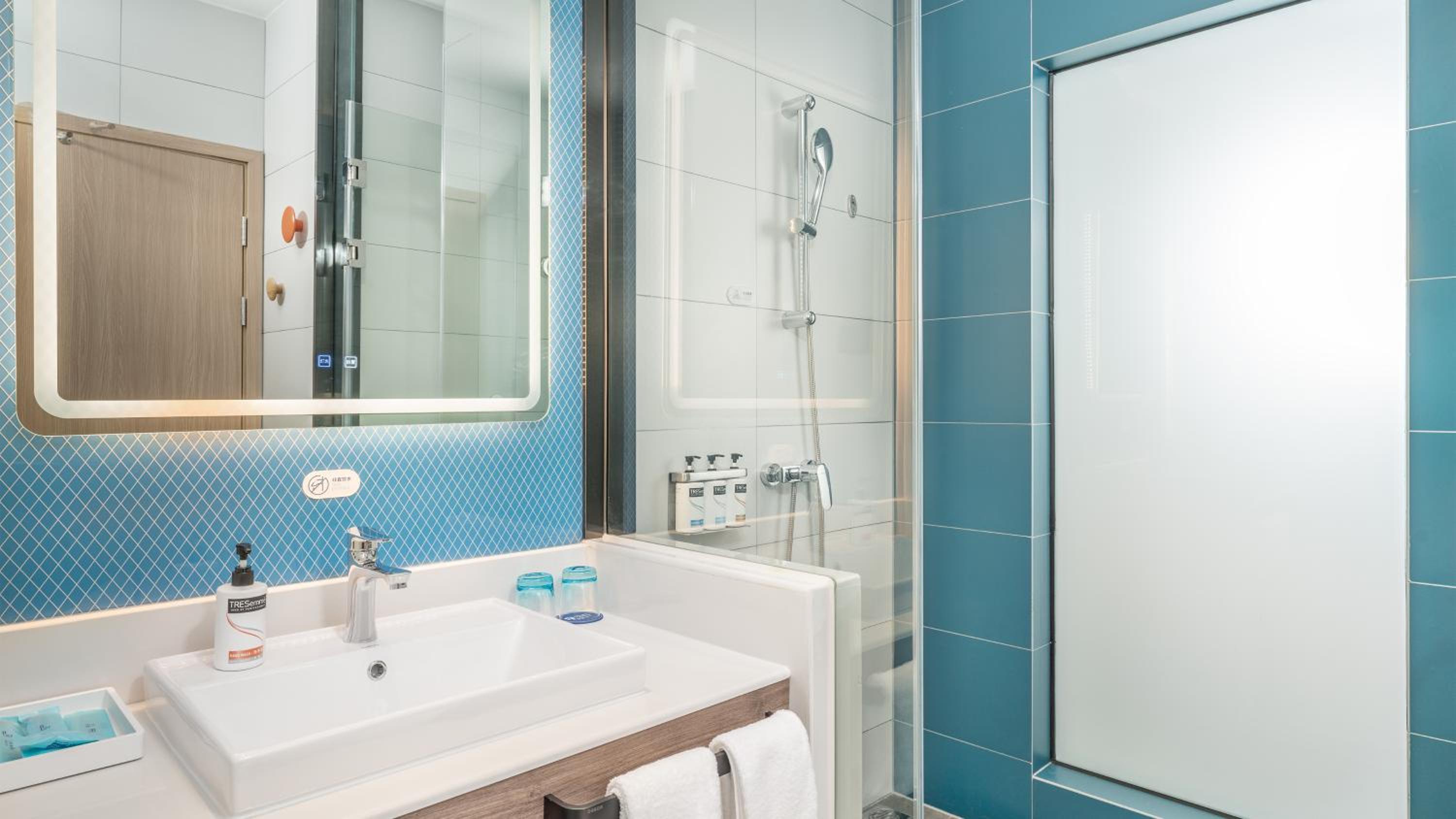 holiday inn express changsha university tech city an ihg hotel
