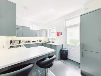 dysa bloomfield house