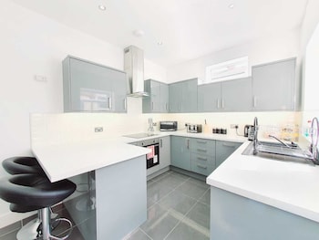 dysa bloomfield house