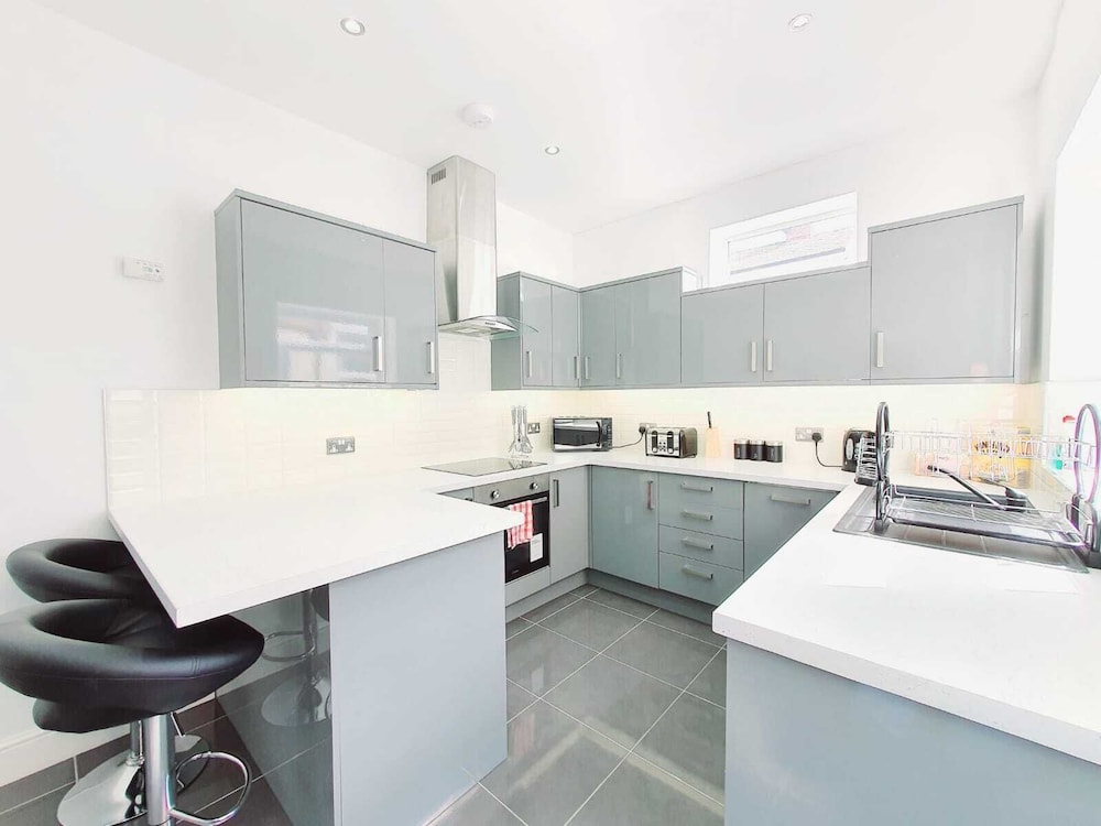 dysa bloomfield house